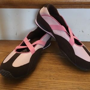 Kangaroos Dyna Sneaker Shoe Size 8 NEW